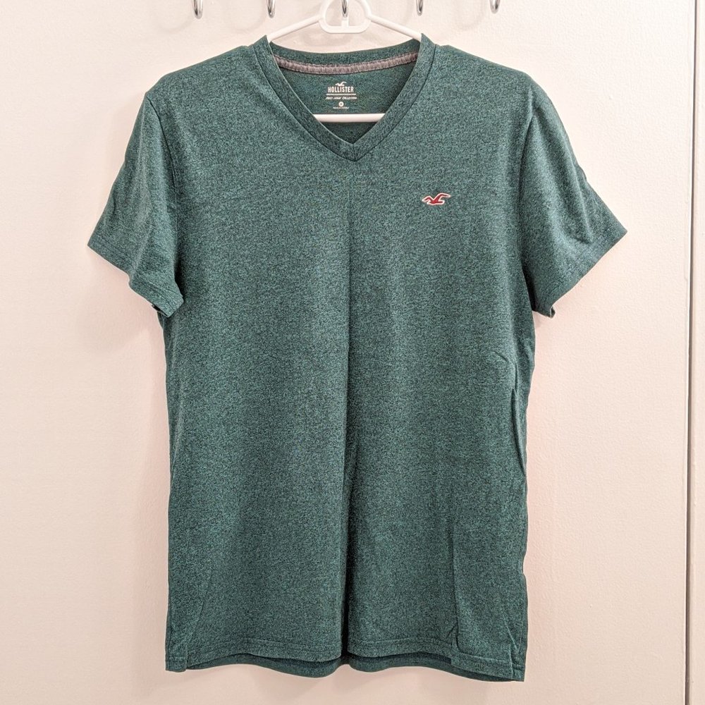 Hollister T-Shirt